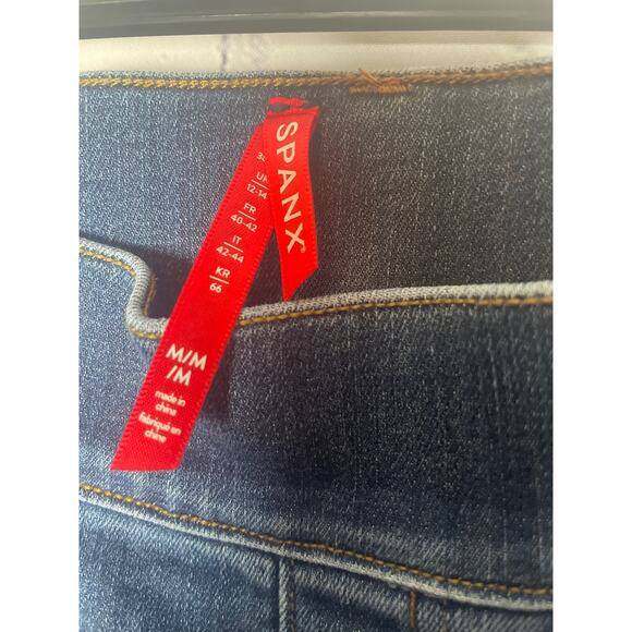 Spanx High Waisted Stretch Pull On Medium Wash Skinny Denim Womens Size M - Picture 3 of 5